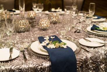 هتل The Saratoga Hilton