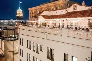The St. Anthony, A Luxury Collection Hotel, San Antonio