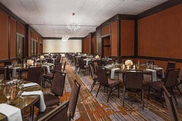 هتل The Westin Cleveland Downtown