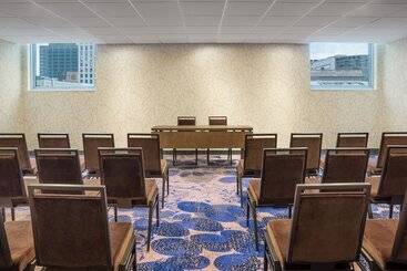 هتل The Westin Cleveland Downtown