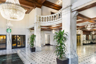 Hotel Whitcomb