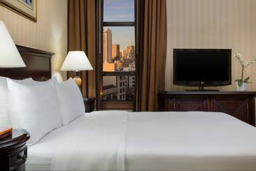 Hotel Whitcomb