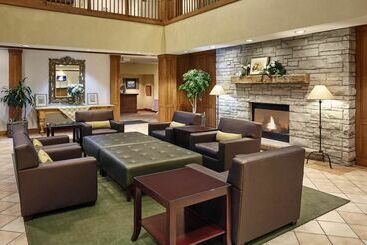 هتل Madison Plaza