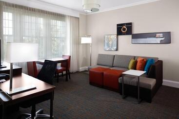 Residence Inn By Marriott Atlanta Midtown/georgia Tech