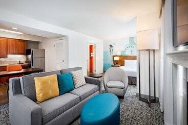 اقامتگاه Clementine Hotel & Suites Anaheim