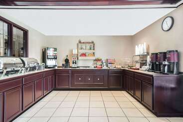 اقامتگاه Hawthorn Extended Stay By Wyndham Dayton