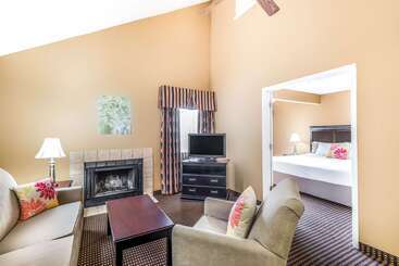اقامتگاه Hawthorn Extended Stay By Wyndham Dayton