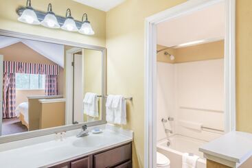 اقامتگاه Hawthorn Extended Stay By Wyndham Dayton