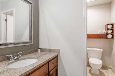 اقامتگاه Hawthorn Suites By Wyndham North Charleston