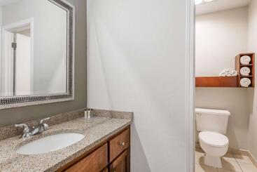 اقامتگاه Hawthorn Suites By Wyndham North Charleston