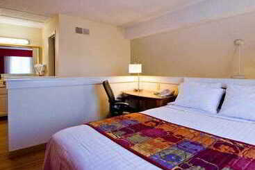 اقامتگاه Raleigh Midtown