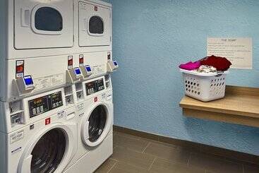 اقامتگاه Sonesta Es Suites Burlington Vt