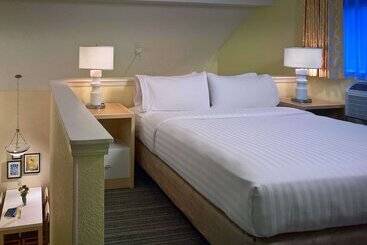 اقامتگاه Sonesta Es Suites Burlington Vt