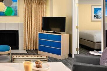 اقامتگاه Sonesta Es Suites Omaha