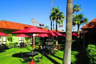 استراحتگاه Saddleback Los Angeles   Norwalk