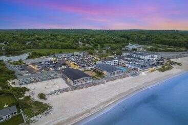 Sea Crest Beach Resort