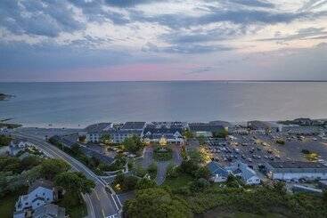 Sea Crest Beach Resort