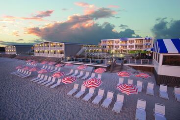Sea Crest Beach Resort