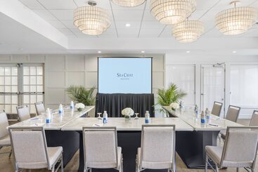 Sea Crest Beach Resort