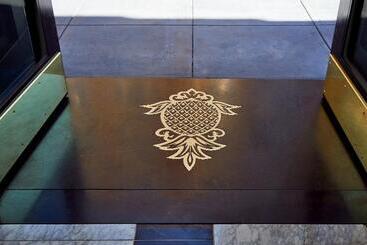 Staypineapple, An Elegant Hotel, Union Square