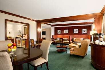 Hilton Stamford Hotel & Executive Meeting Center