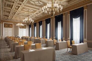 هتل Beacon Grand, A Union Square