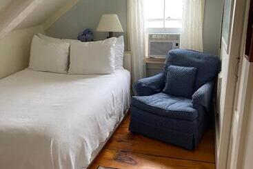 Hotel Cliff Lodge