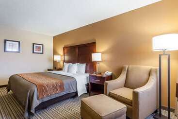 هتل Comfort Inn  Hall Of Fame
