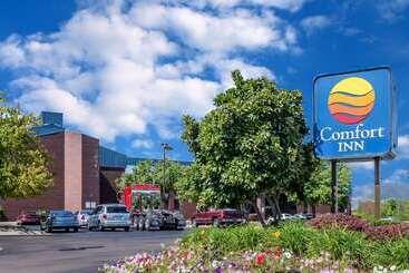 هتل Comfort Inn  Hall Of Fame