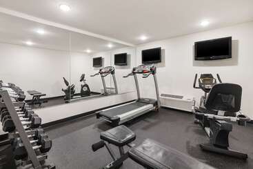 هتل Comfort Inn & Suites Vancouver Downtown City Center