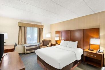 هتل Comfort Inn