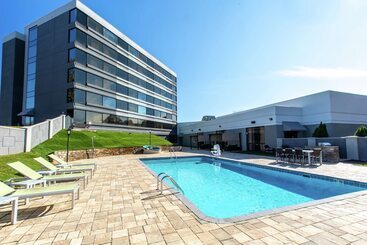 هتل Doubletree By Hilton Winston Salem University