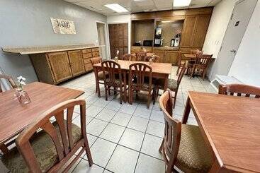 هتل Fairbridge Inn & Suites   Lewiston