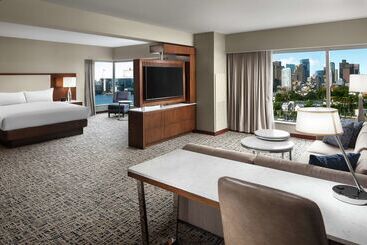 هتل Hilton Boston Logan Airport