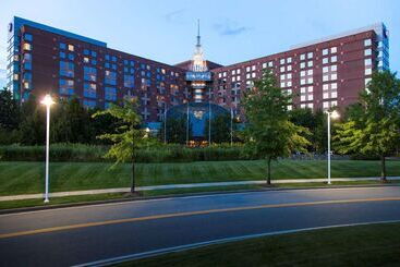 هتل Hilton Boston Logan Airport