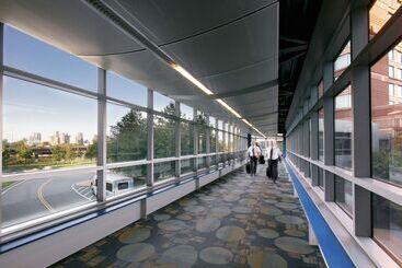 هتل Hilton Boston Logan Airport