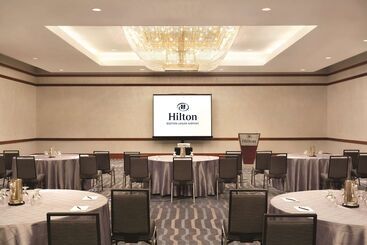 هتل Hilton Boston Logan Airport