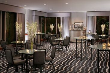 هتل Hilton Boston Logan Airport