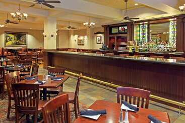 هتل Hilton Boston Logan Airport