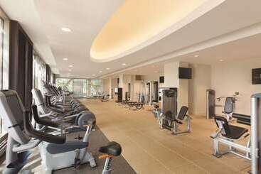 هتل Hilton Boston Logan Airport