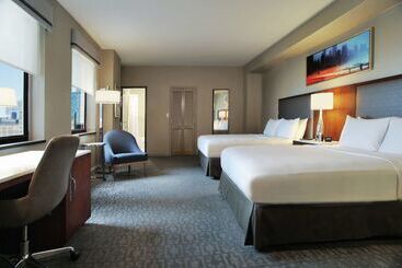 هتل Hilton Chicago