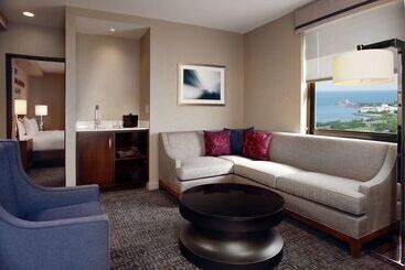 هتل Hilton Chicago