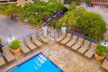 Hotel Hilton Palacio Del Rio
