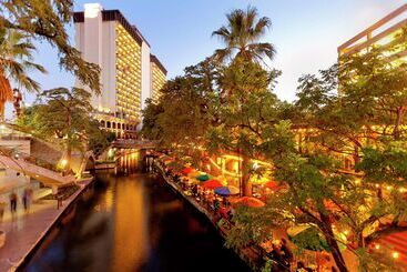 Hotel Hilton Palacio Del Rio