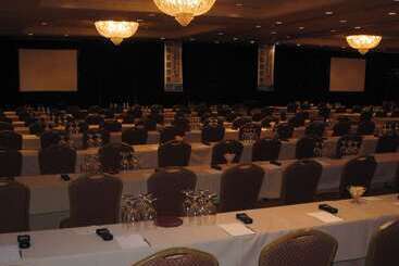 هتل Hilton St. Louis Frontenac