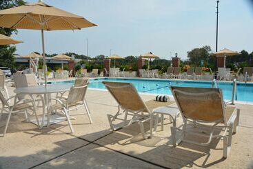 هتل Hilton St. Louis Frontenac