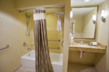 هتل Hilton St. Louis Frontenac