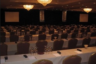 هتل Hilton St. Louis Frontenac
