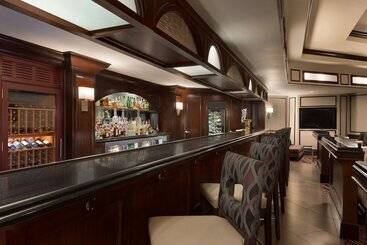 هتل Hilton St. Louis Frontenac