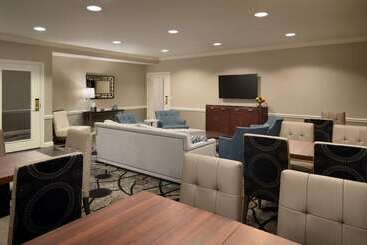 هتل Hilton St. Louis Frontenac